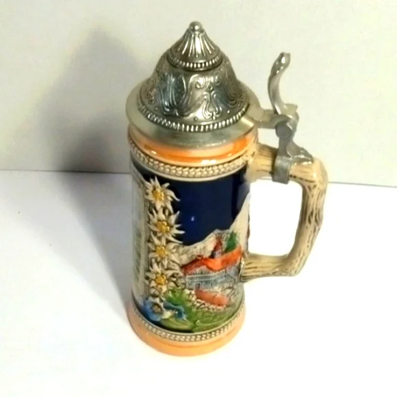 Gertz Clasic Collectable Ceramic Beer Stein with Silver Lid - Picture 6 of 8